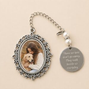 Personalized Memorial Photo Brooch with Remembrance Quote